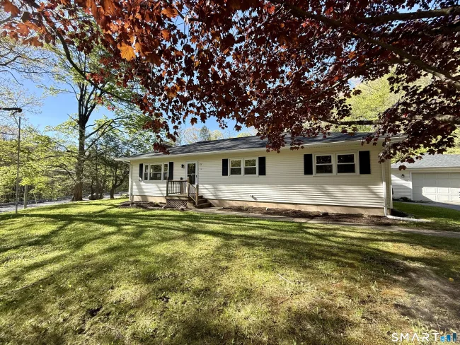 123 Woodland Drive