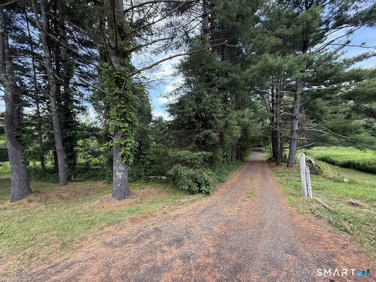 162 Lonetown Road, Redding, CT
