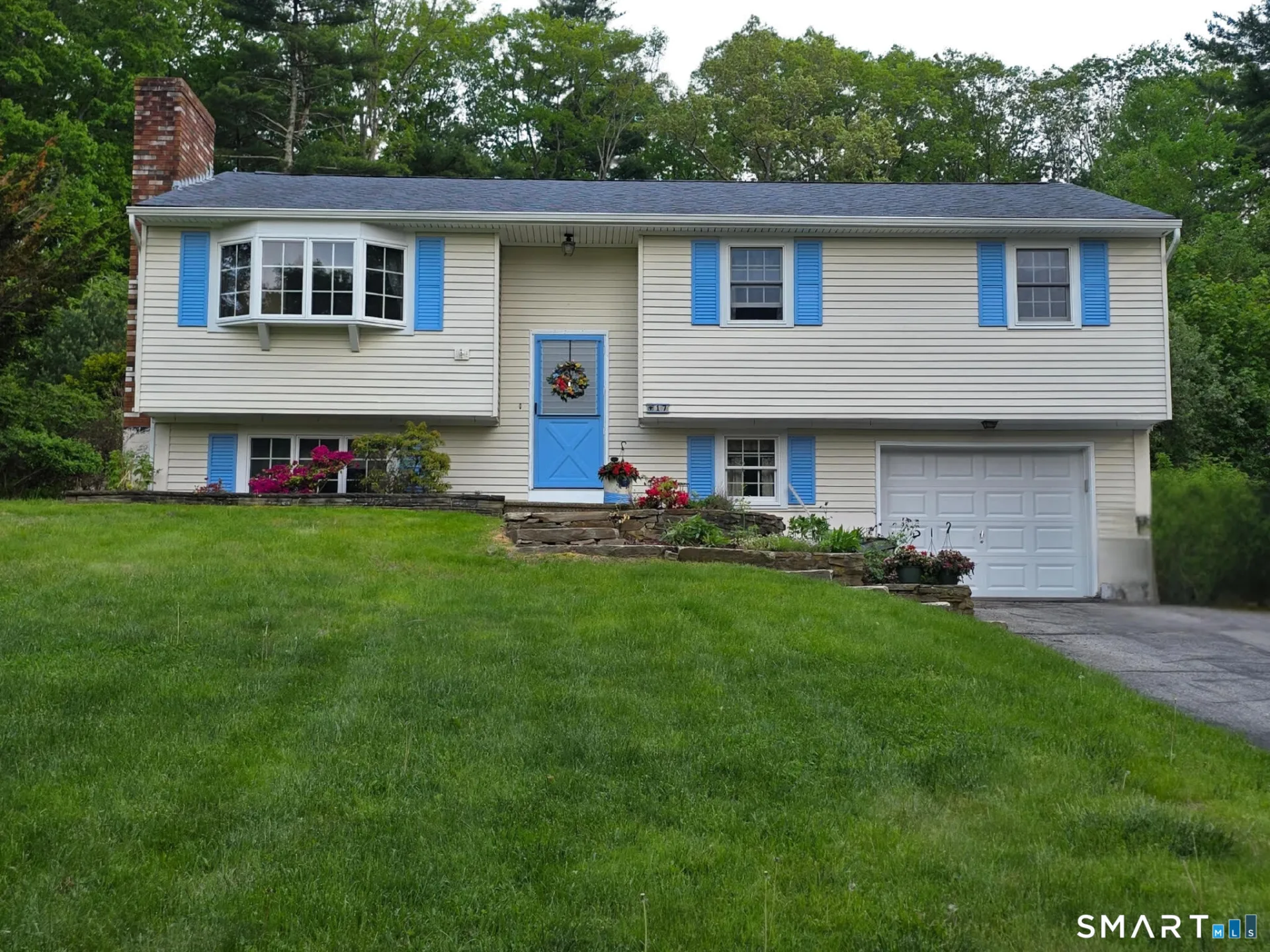 17 Plainview Drive, Plainfield, CT