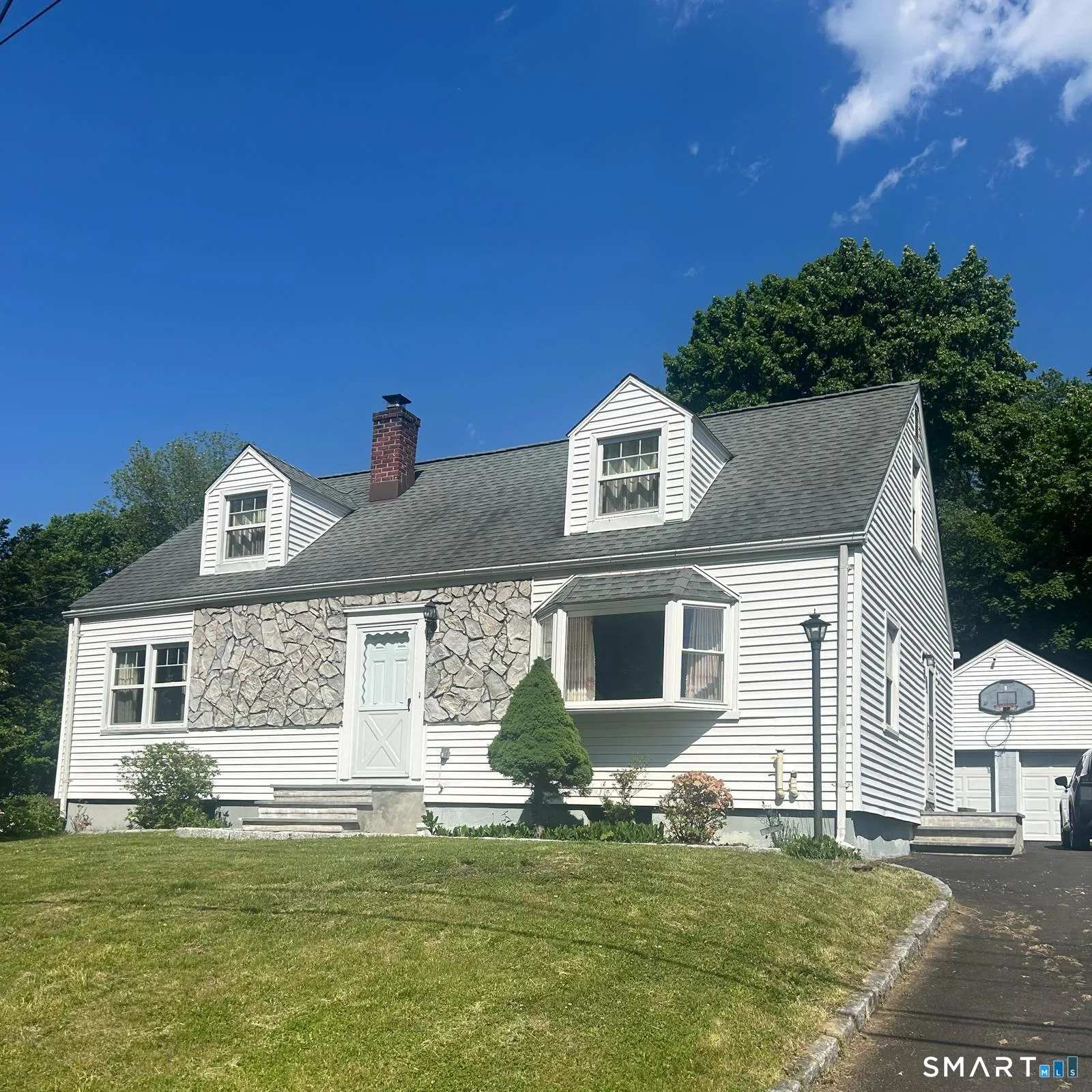 6 Topstone Drive, Danbury, CT