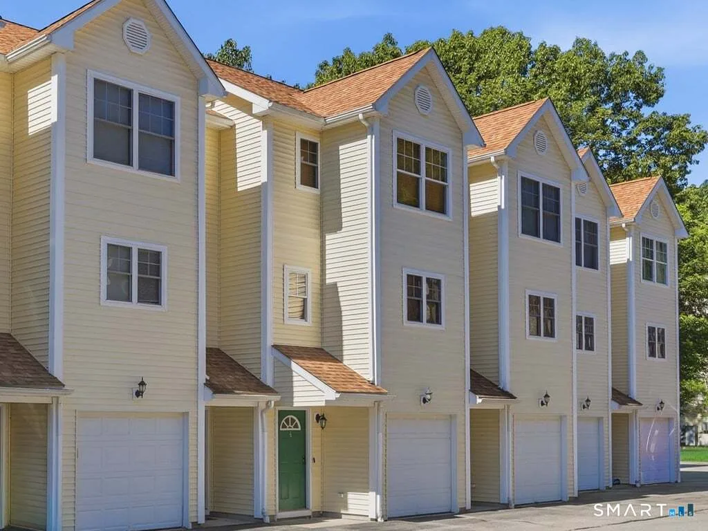 527 West Thames Street #6, Norwich, CT