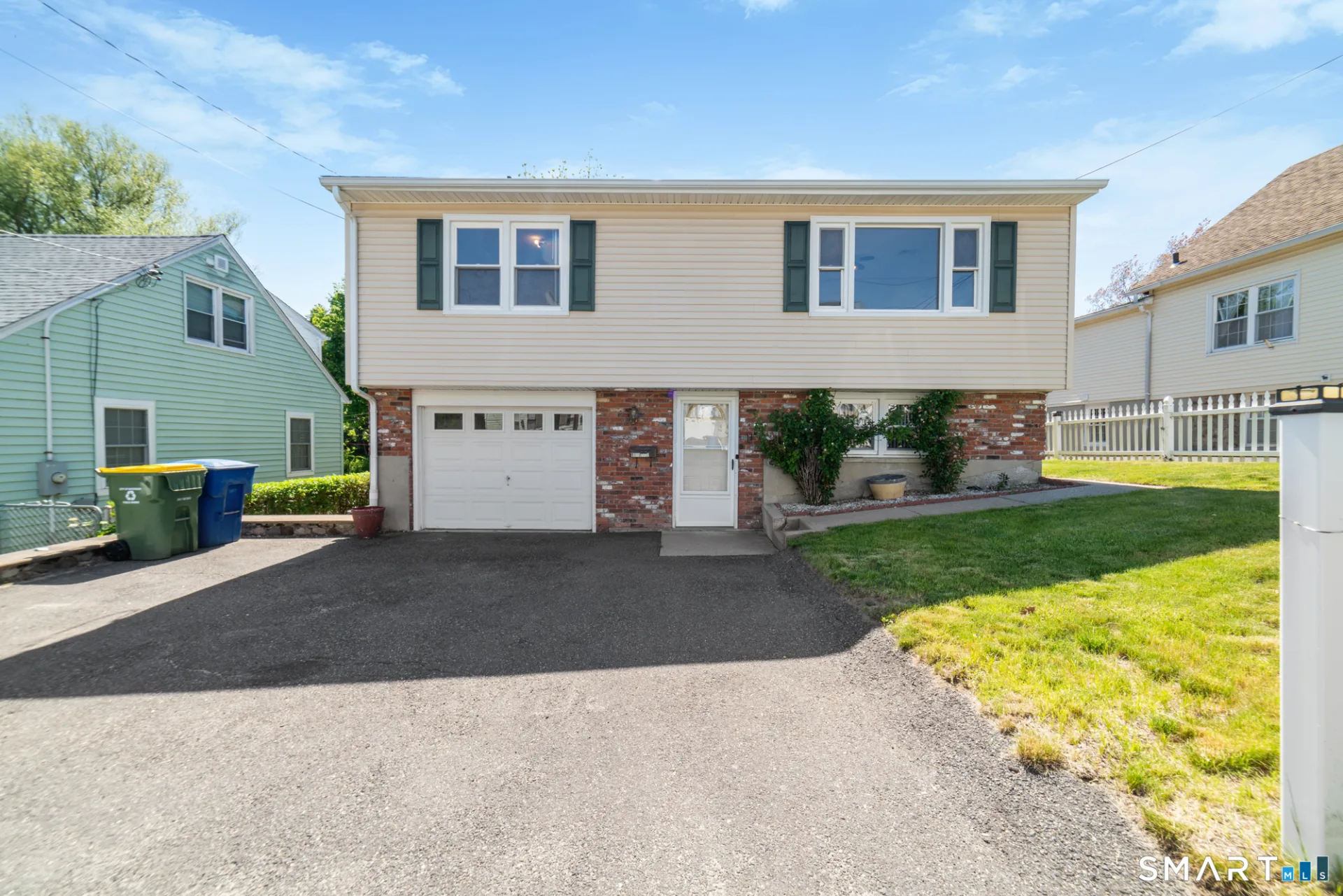 98 Granby Street, Waterbury, CT