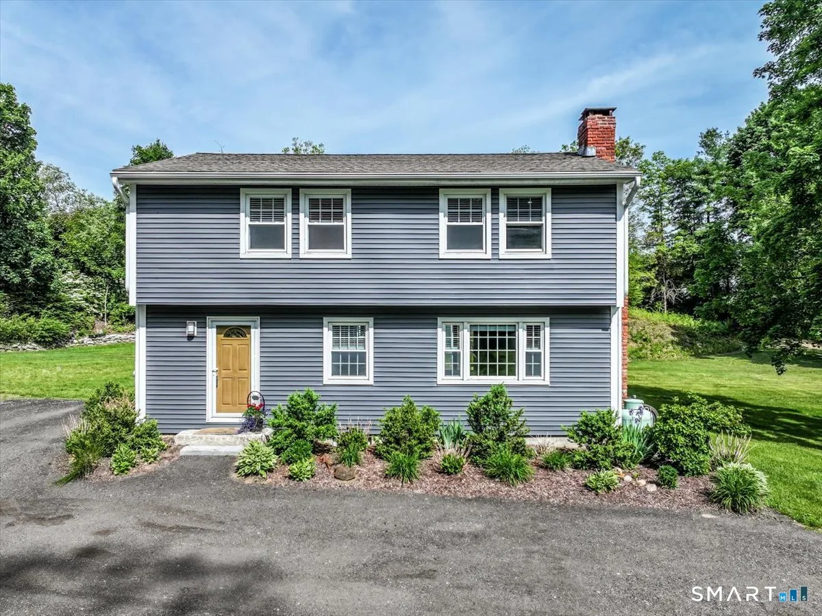 19 Botsford Hill Road, Newtown, CT
