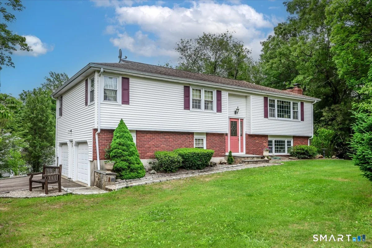 3 Poe Place, Shelton, CT