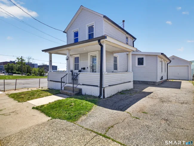 13 Oak Street