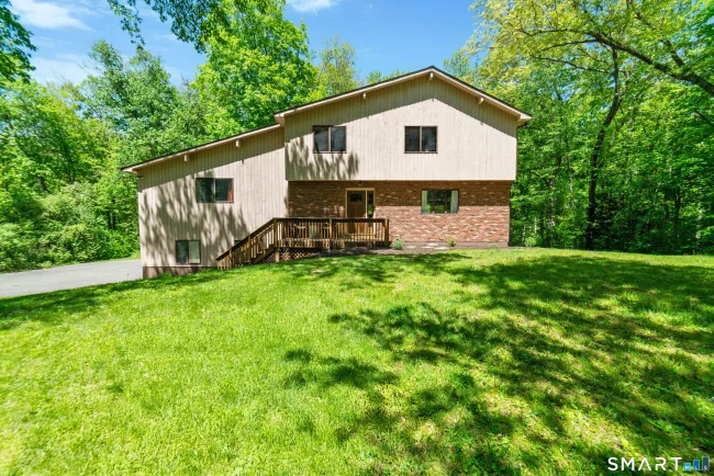 6 Arapaho Road