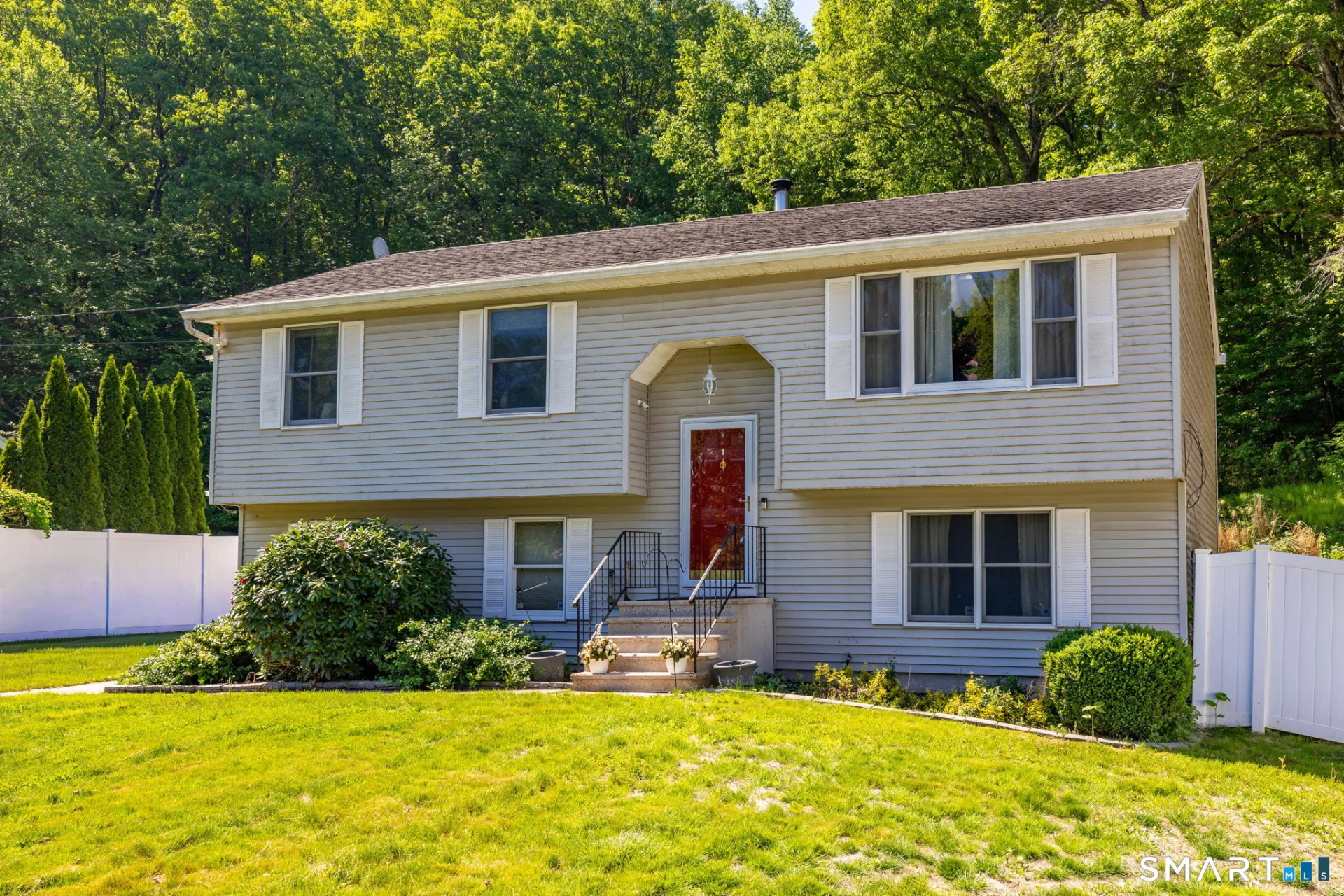 477 Waterbury Road, Bristol, CT