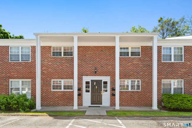 125 Lawn Avenue #B6