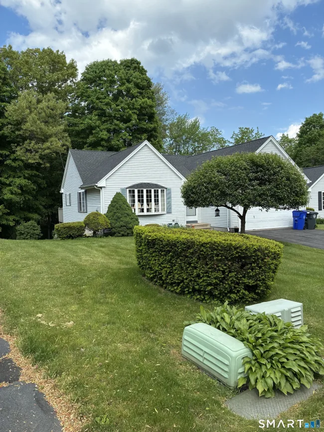 42 Pondside Lane