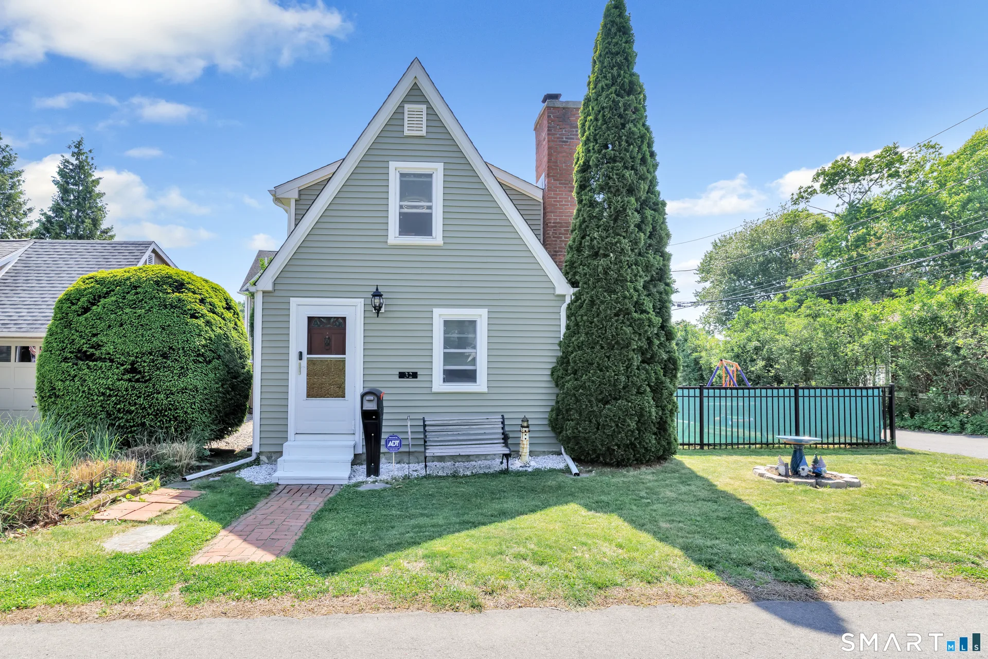 32 Peak Avenue, Milford, CT