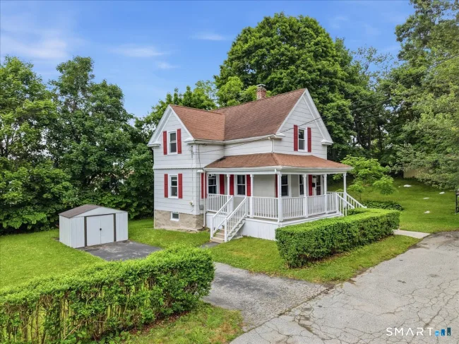 28 Moore Court, New London, CT