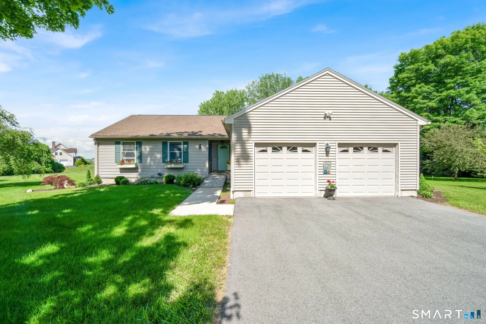32 Kibbe Road, Ellington, CT