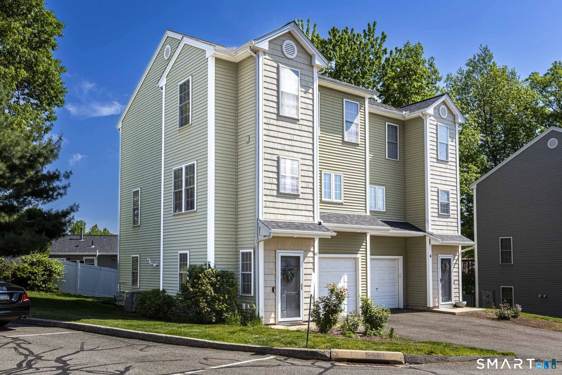 49 Quarry Farms Road #49, Meriden, CT