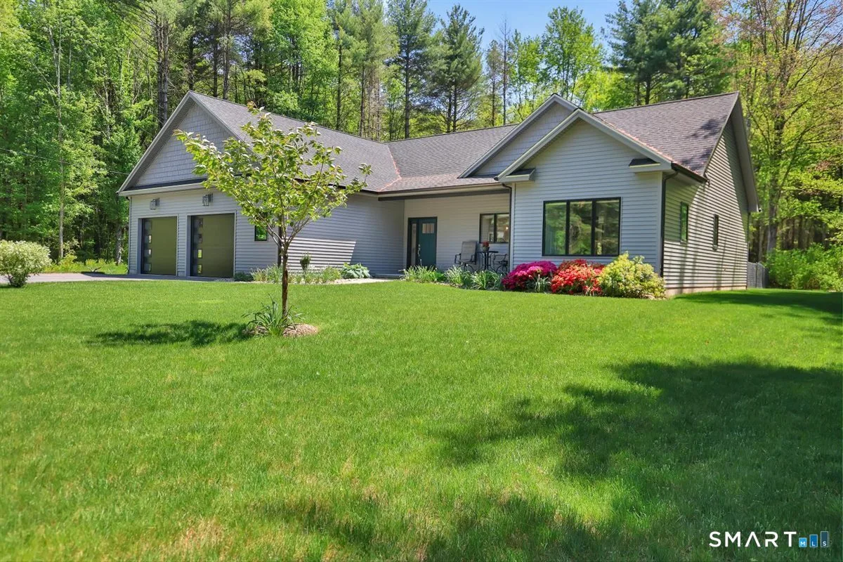 443 Marsh Road, Bristol, CT