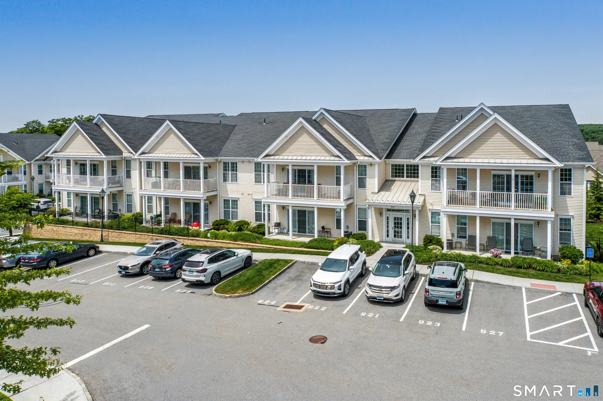 925 Old Pasture Drive #925, Danbury, CT