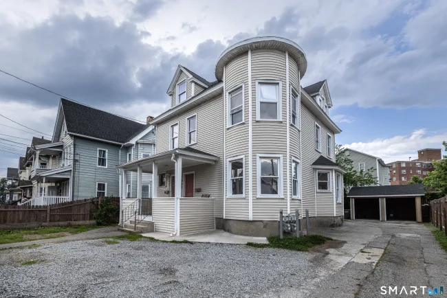 46 Sanford Avenue