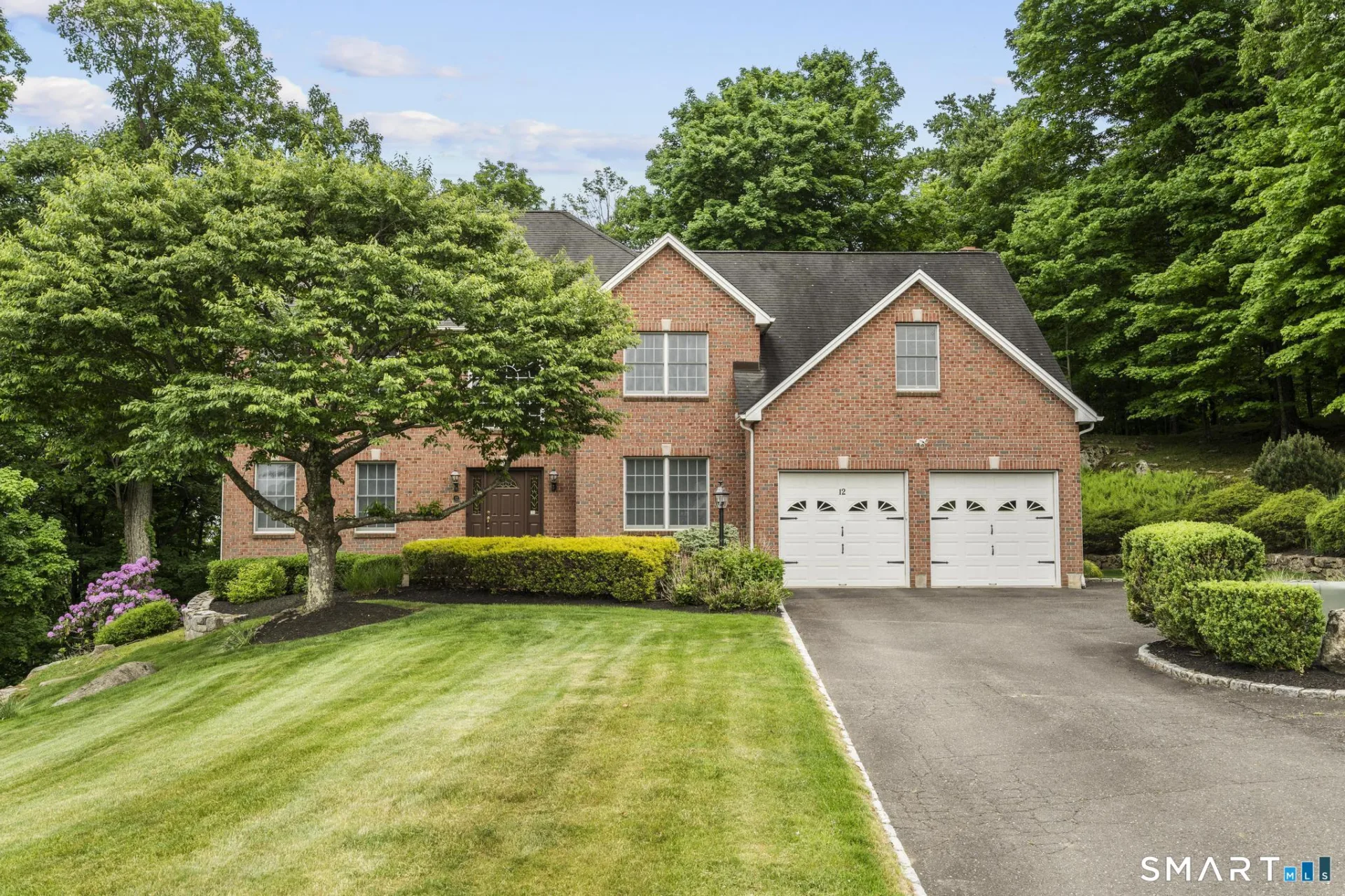 12 Logans Way, Danbury, CT