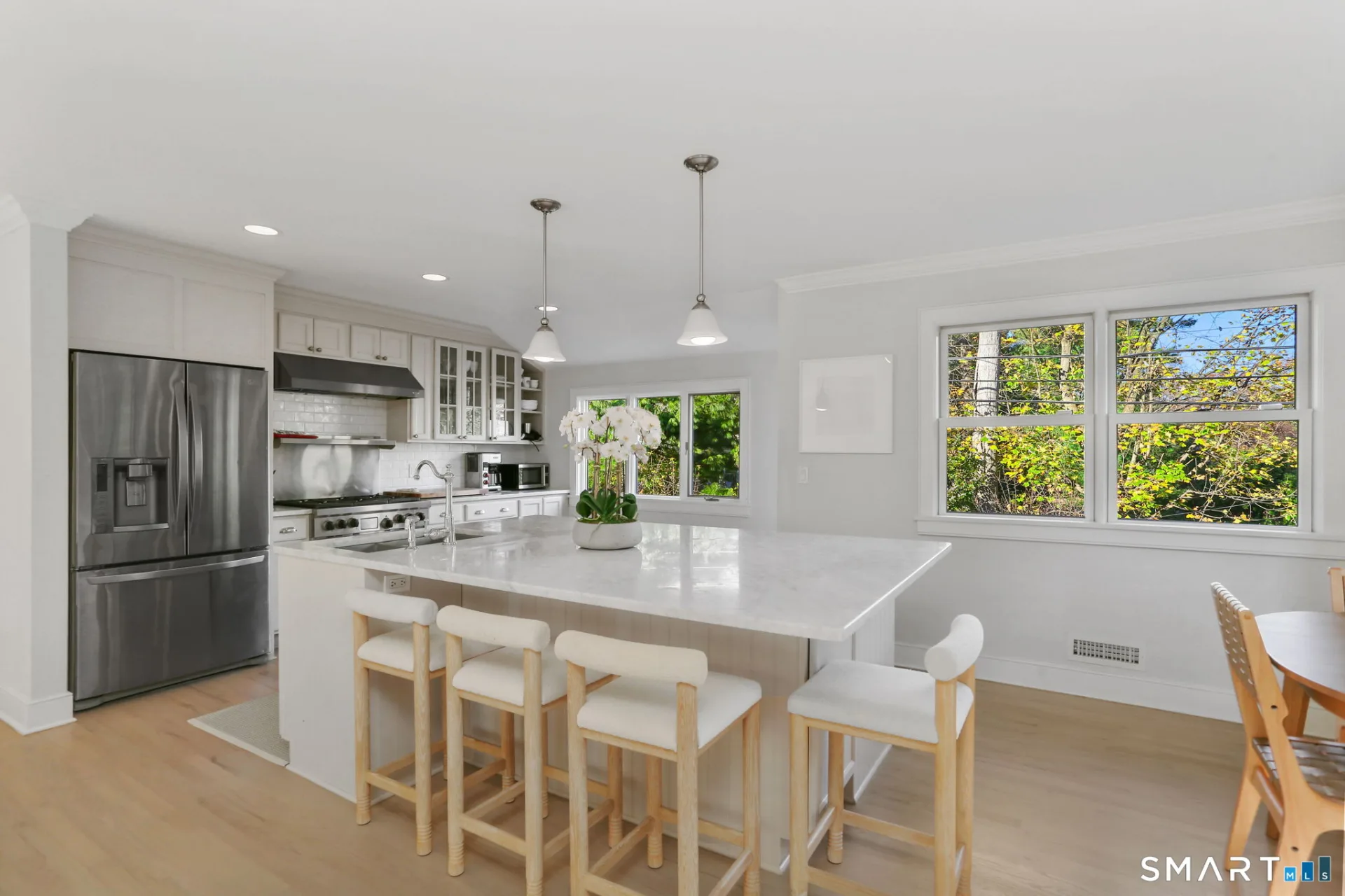 6 Meadowbank Road, Greenwich, CT