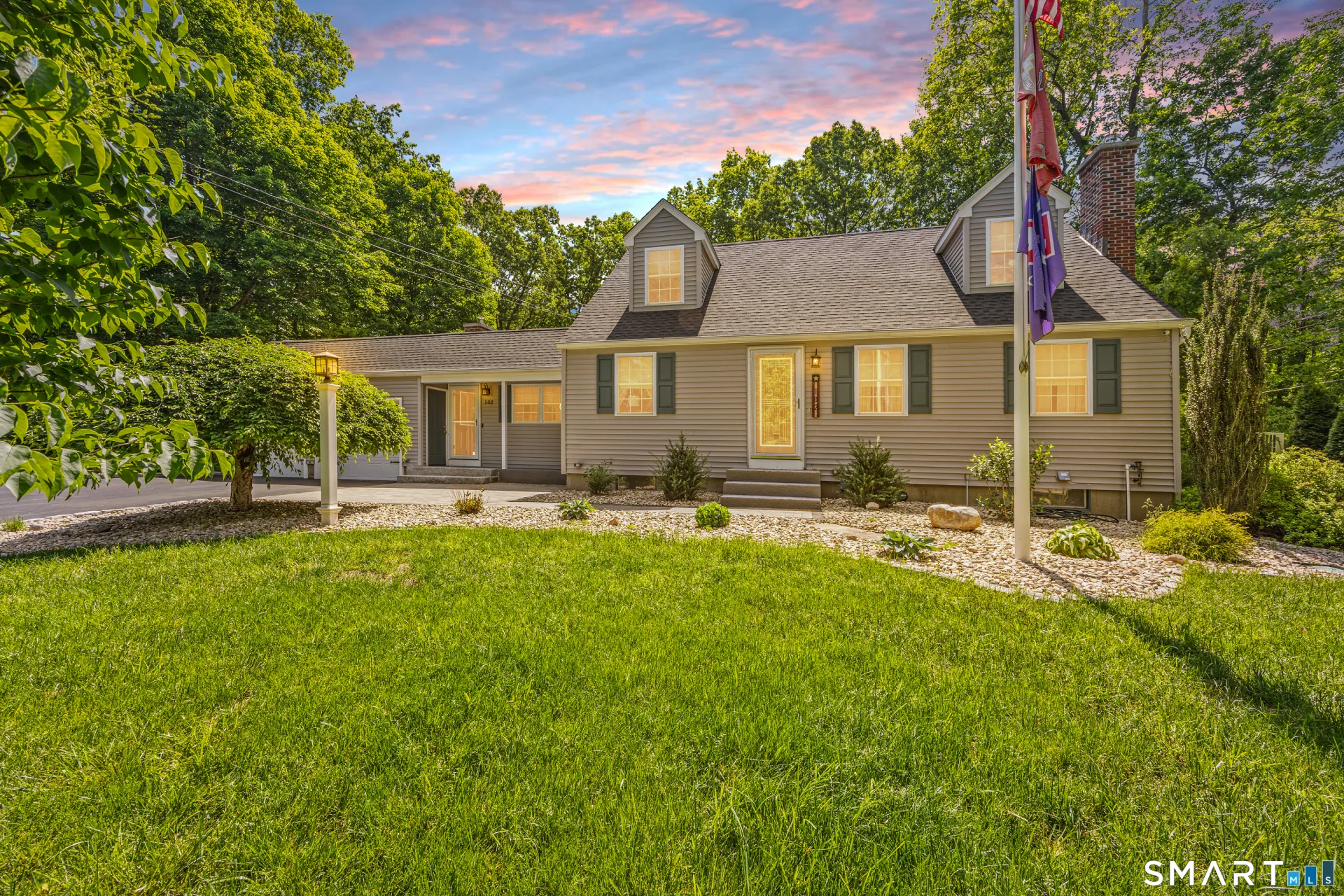 102 Knollwood Road, Farmington, CT