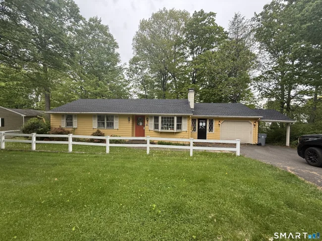 55 Metacomet Road
