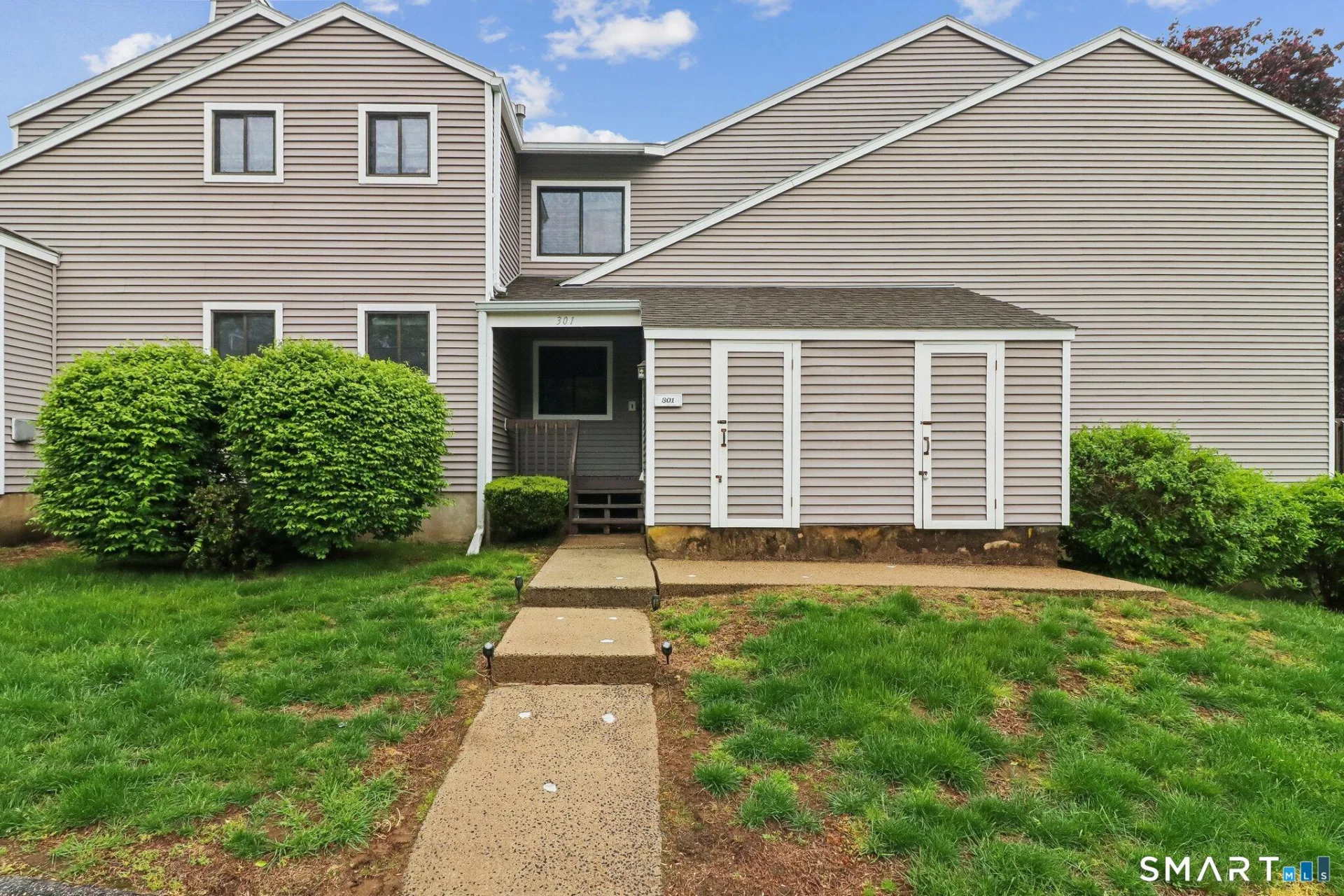 301 Mill Pond Drive #301, South Windsor, CT