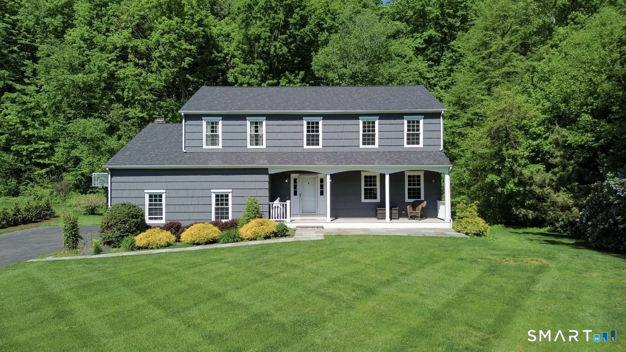 37 Vintage Road, Trumbull, CT