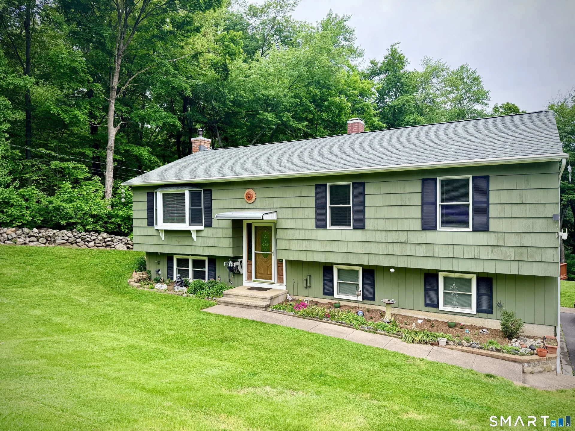 10 White Birch Lane, Beacon Falls, CT