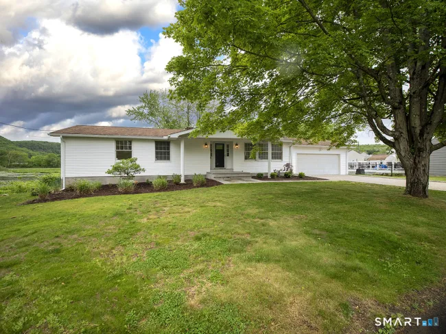 6 Warren Road
