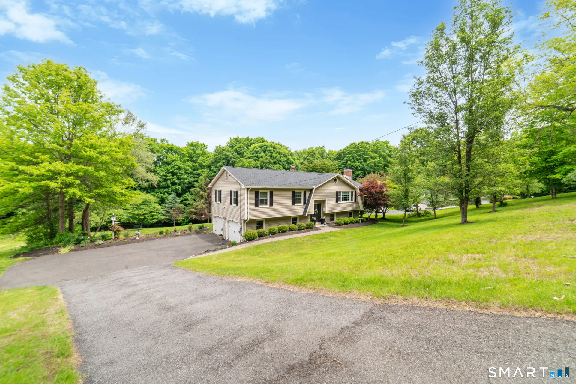 924 Roxbury Road, Southbury, CT