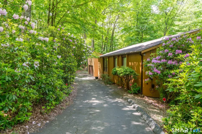 222 Box Mountain Drive