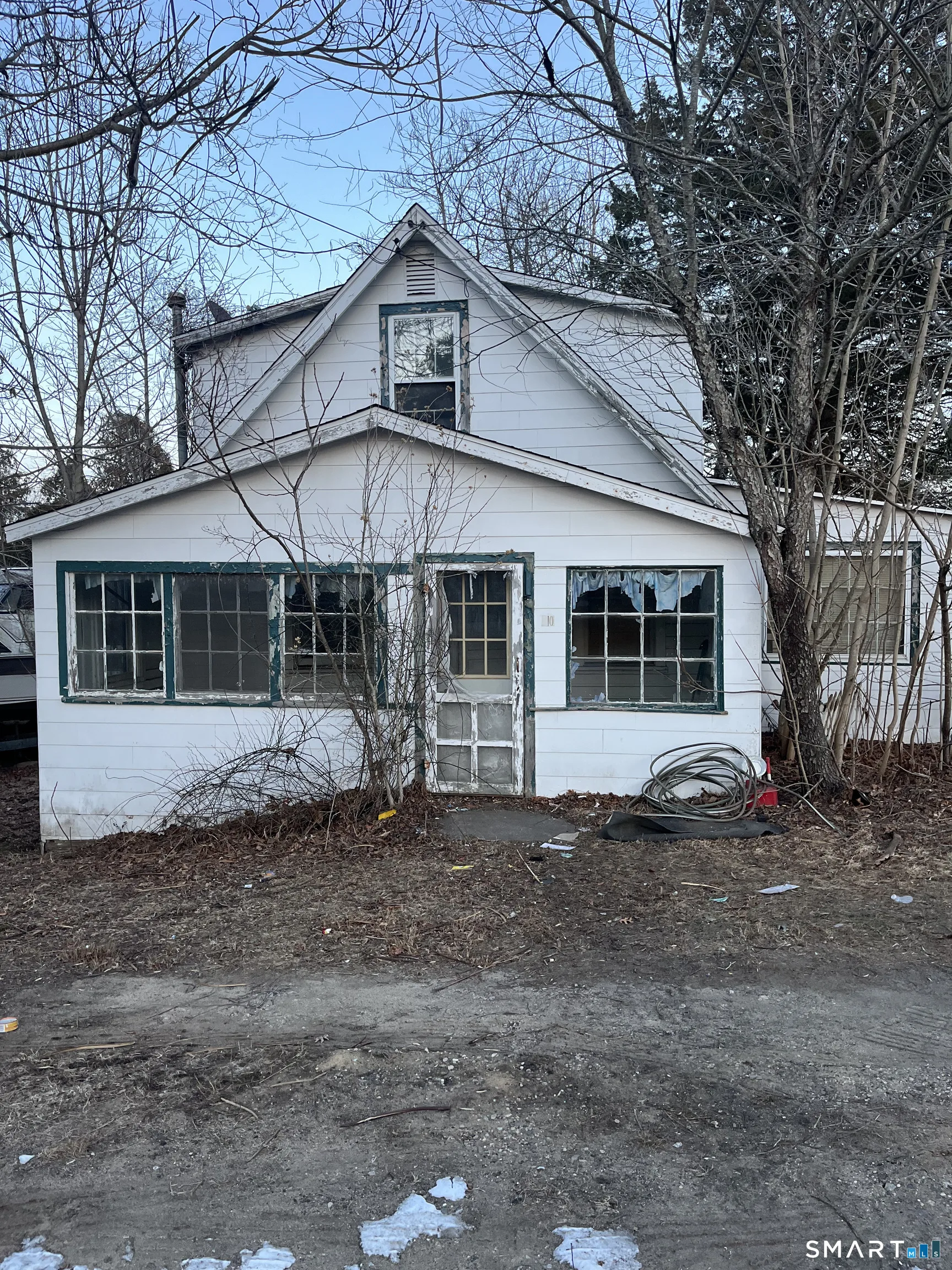40 Beach Road, Clinton, CT