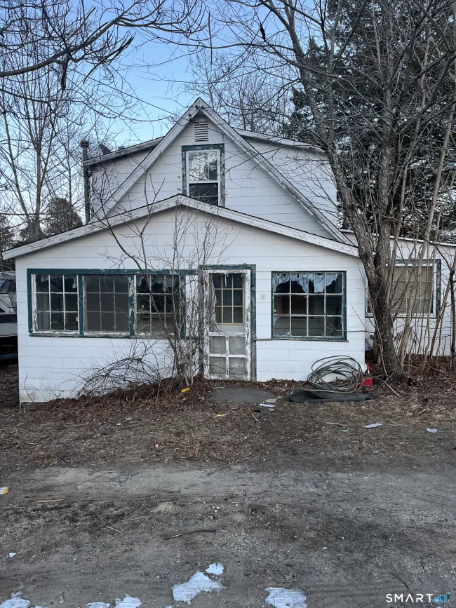 40 Beach Road