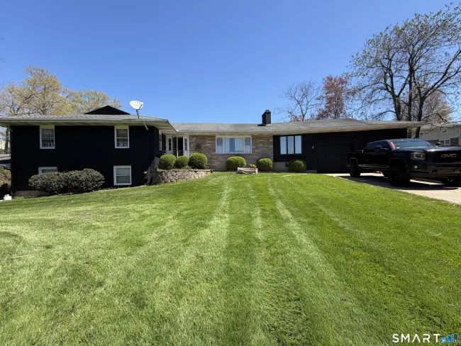 41 Sunny Lane