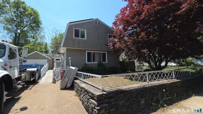 87 Oxford Drive