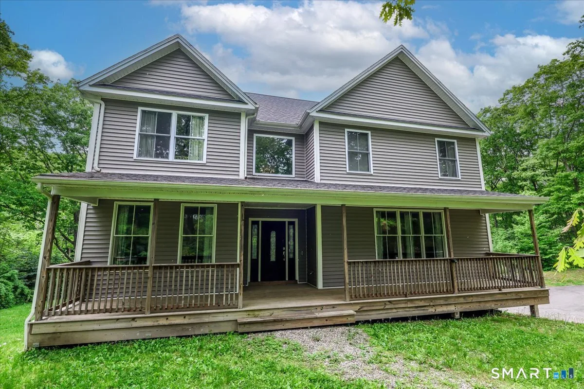 127 Putnam Park Road, Bethel, CT