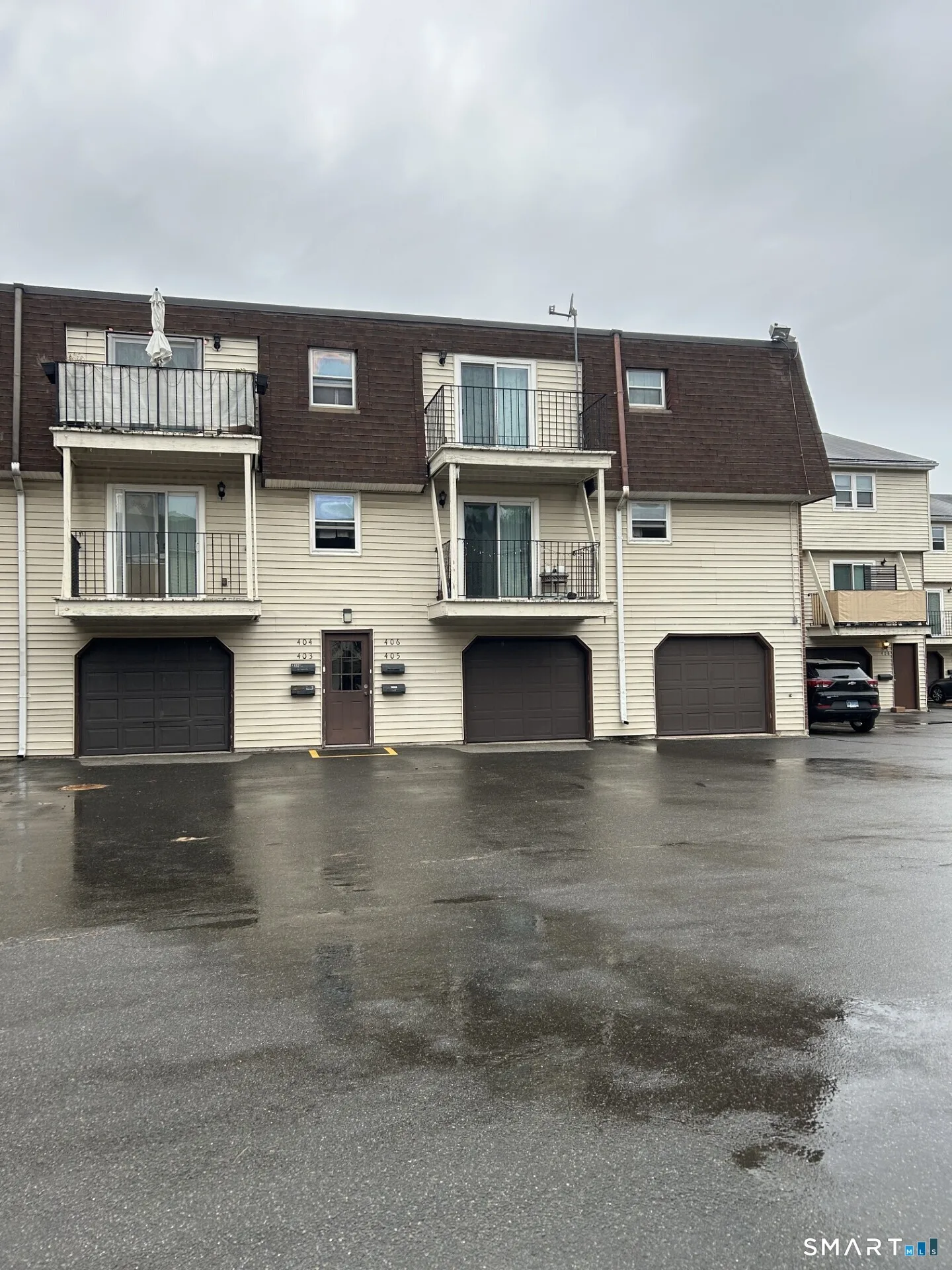 403 Blackstone Village, Meriden, CT