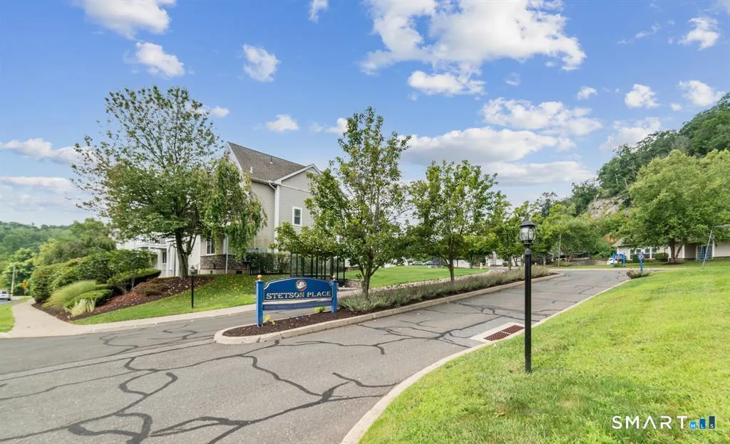 64 Stetson Place, Danbury, CT