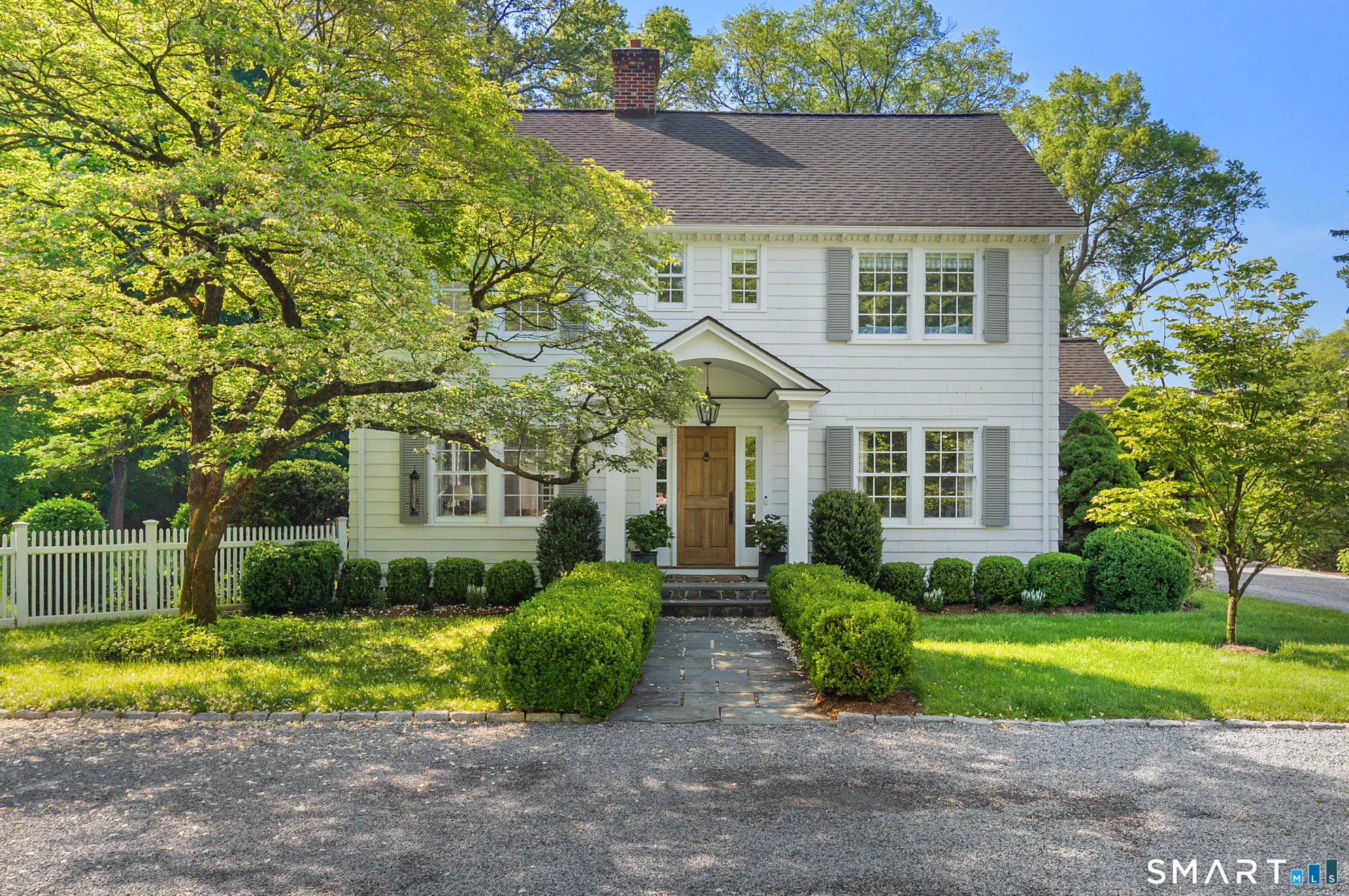 8 Sunset Road, Darien, CT