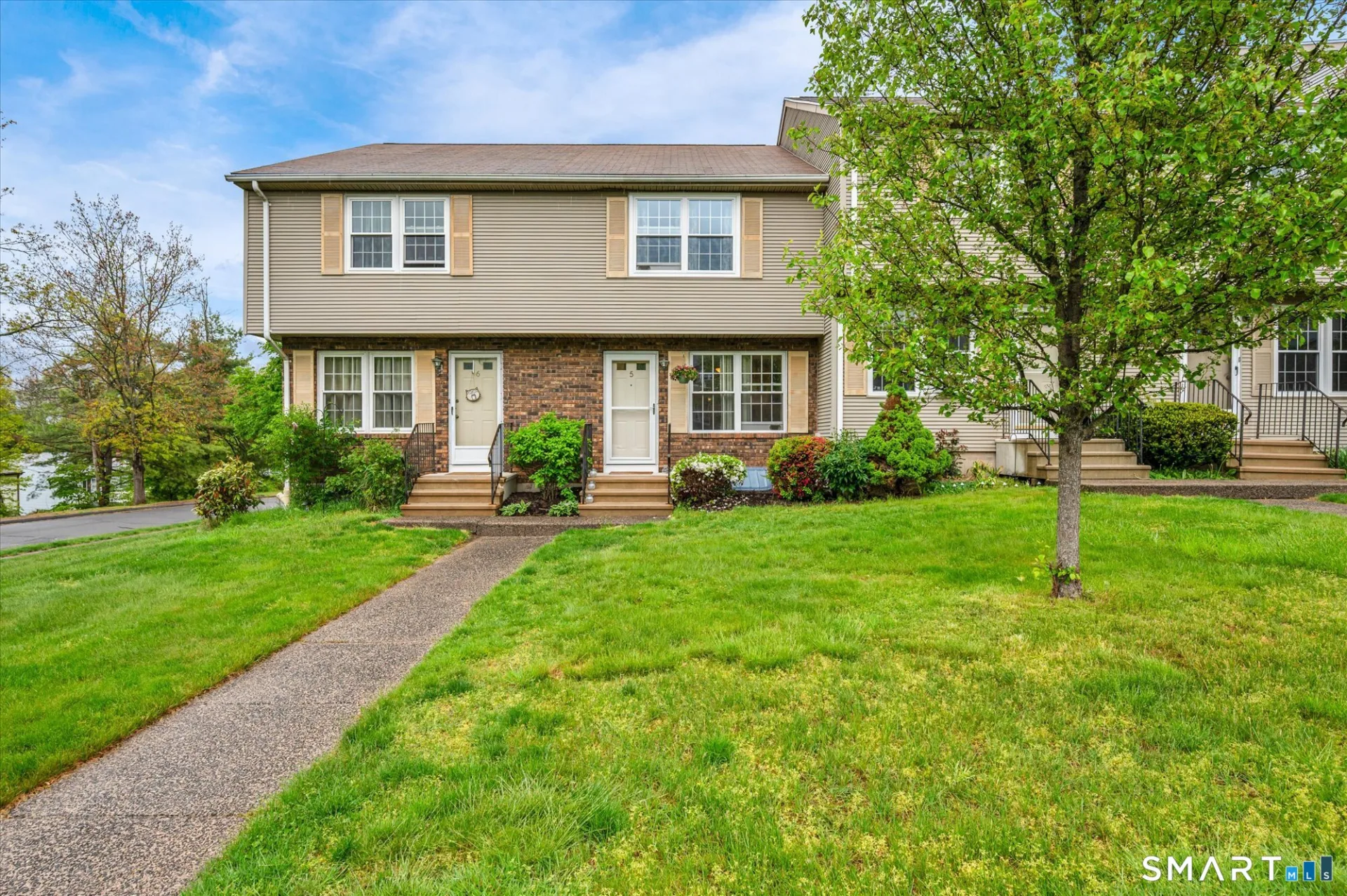 8 Countryside Lane #5, Middletown, CT