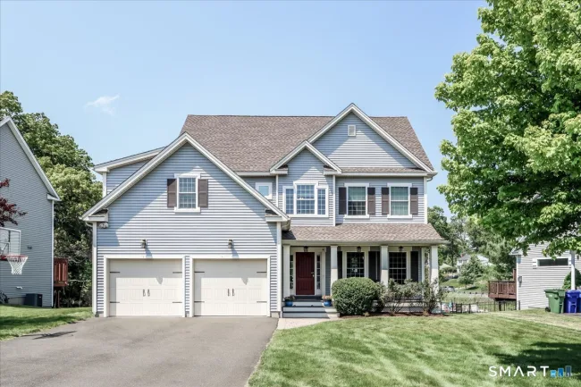 16 Fieldstone Lane