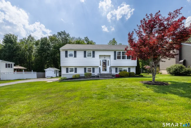 14 Hotchkiss Drive