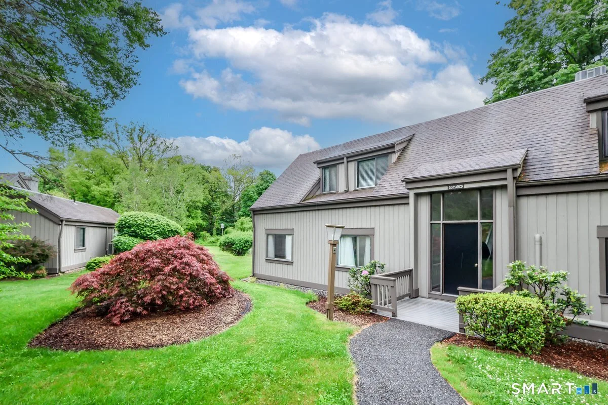 502 Heritage Village #A, Southbury, CT