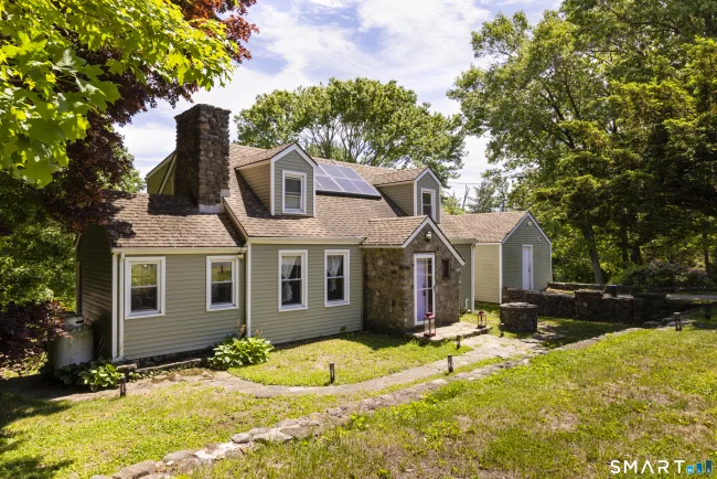 139 Davis Road