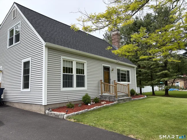 38 Fountainhead Road