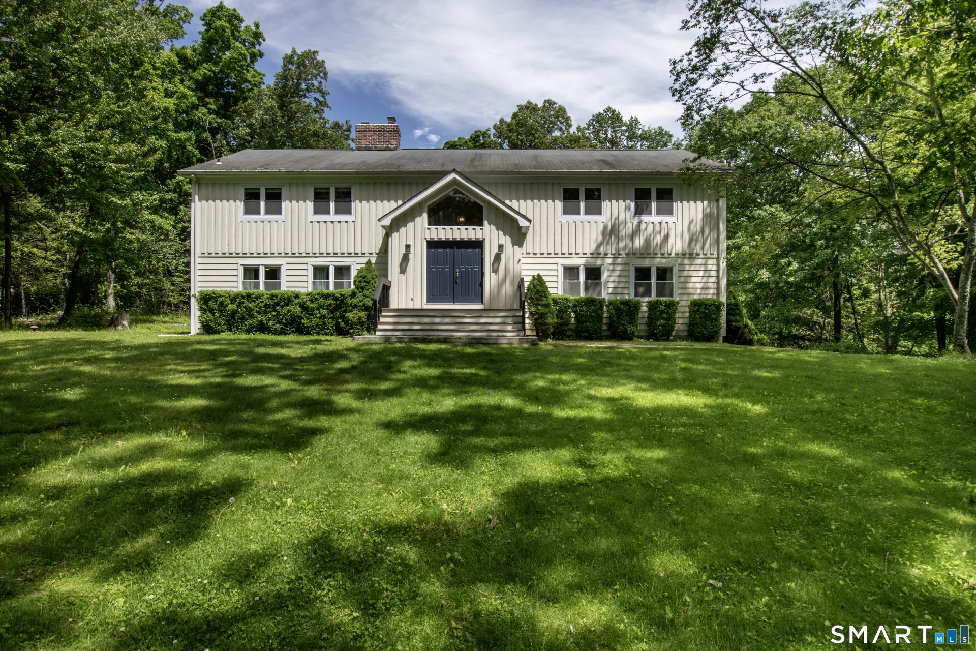 50 Ravenwood Drive, Weston, CT