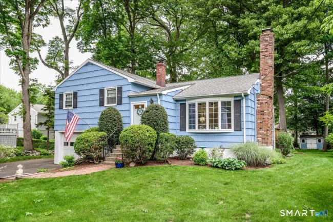 75 Centerbrook Road