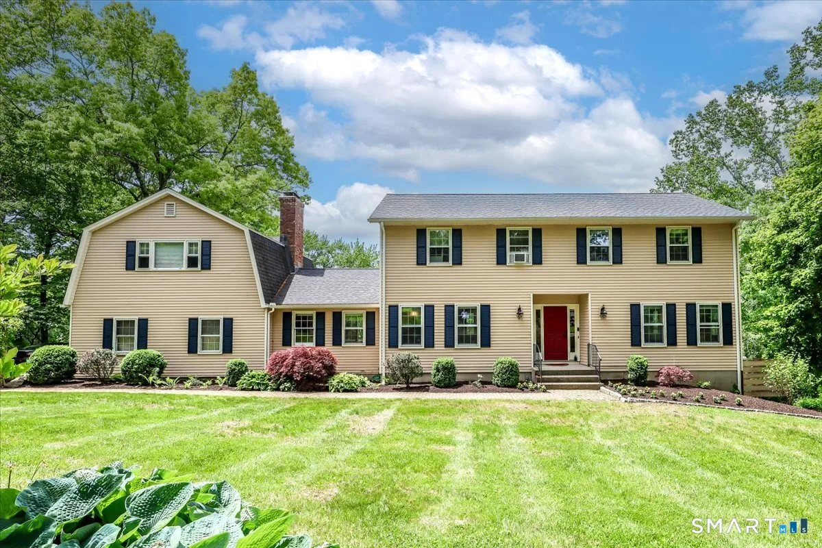 12 Saddle Ridge Road, New Milford, CT
