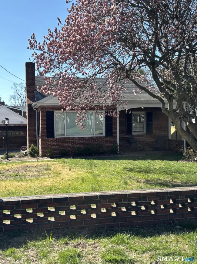14 Spezzano Drive
