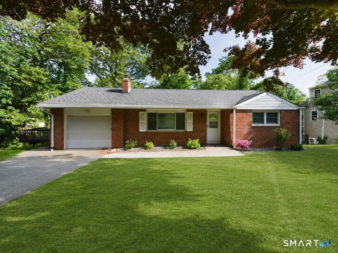24 Ridge Road, Cromwell, CT
