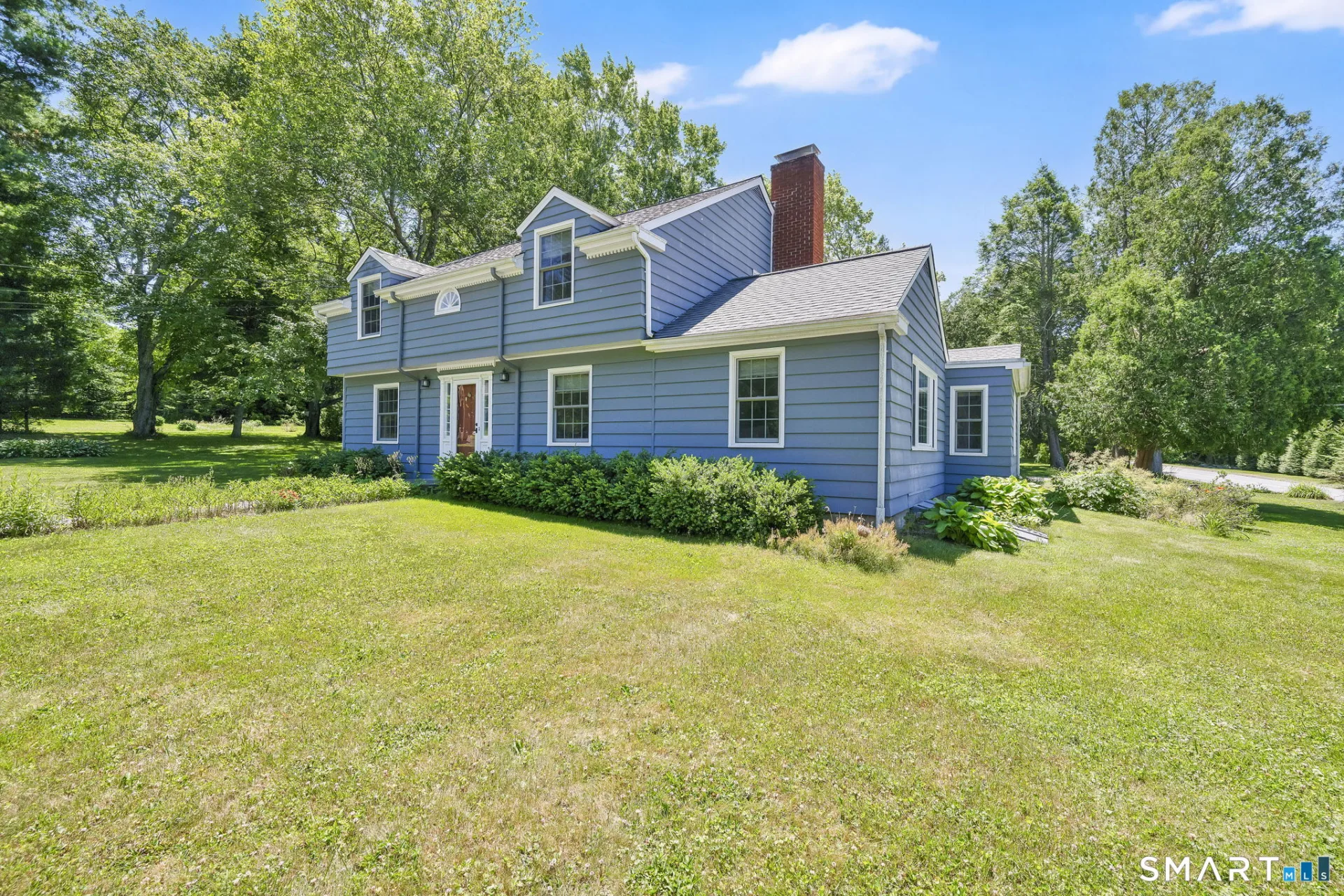 39 Boggs Hill Road, Newtown, CT